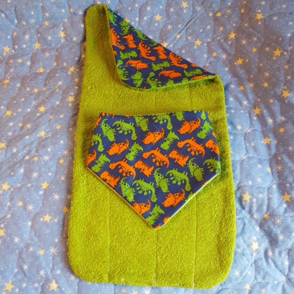 Baby burp rag and bib set